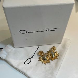 100% Authentic Sacred heart Oscar De La Renta Earrings